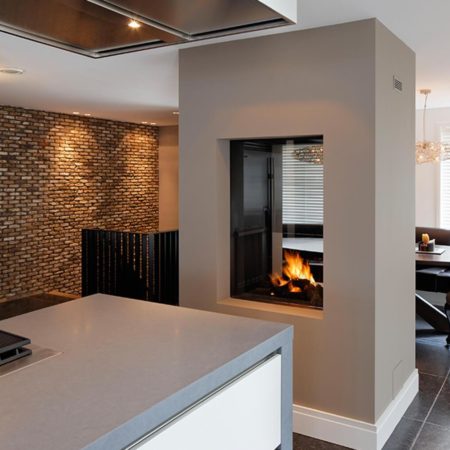 double-sided-fireplace-kitchen double-sided-fireplace-kitchen